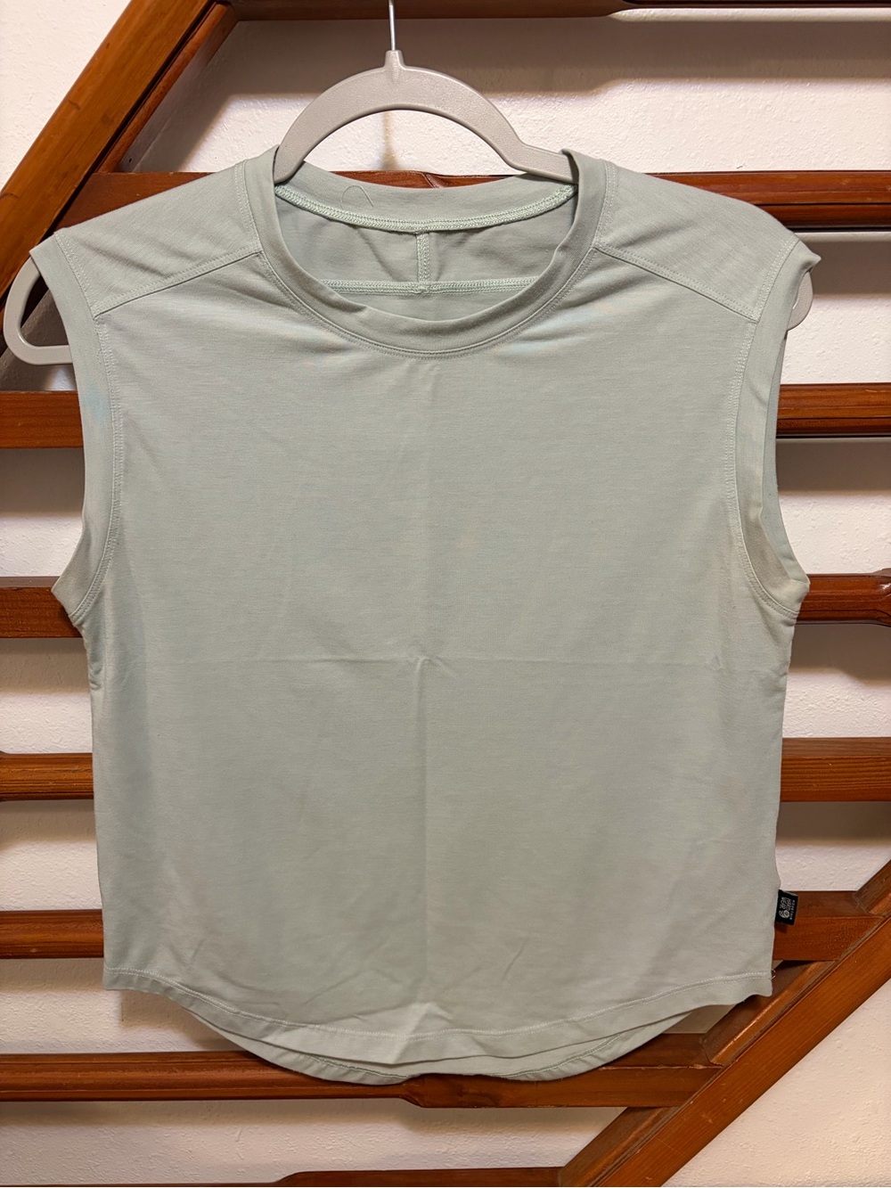 Mountain Hardwear Sleeveless Crewneck Tank - Sage Green